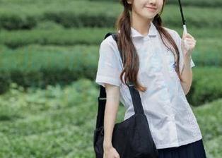 娜娜在51吃瓜首页露脸，今天的她竟有点不一样？