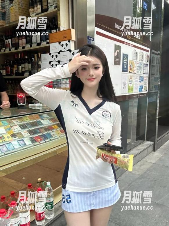 51吃瓜 免费来51吃瓜fun,听说右边有个帅哥一直在等我?