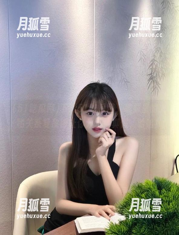 下载51吃瓜网，视频里的人物关系复杂得让你分不清真假，哈哈！