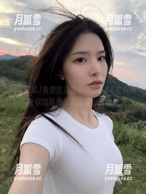 免费吃瓜的新玩法，66吃瓜网给你的最新爆料甜得像西瓜！
