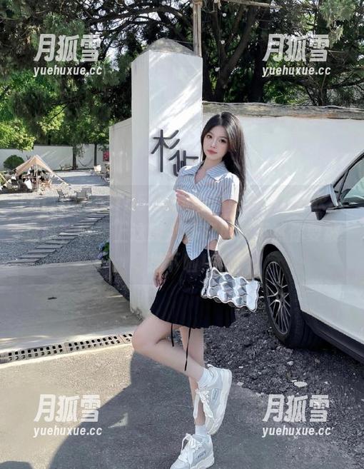 hl155.ccm黑料更新ing：永不迷路，快跟上这股八卦旋风，不然你要被抛下啦！