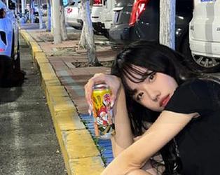 想追热点？先来hlwbet官网指点迷津吧！