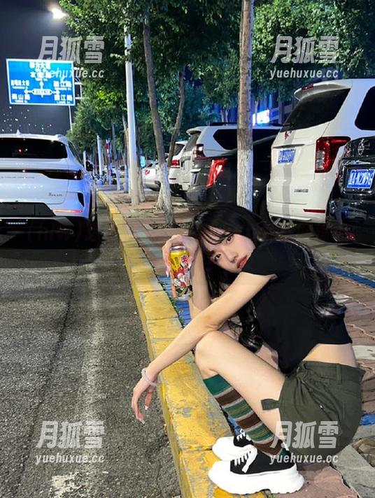 想追热点？先来hlwbet官网指点迷津吧！