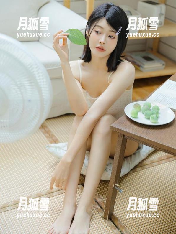 hlw 在hlwbet网页里,吃瓜吃到忘我,连自己的午饭都懒得做!