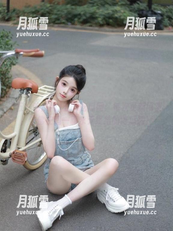 五一吃瓜网：每次更新网页，仿佛在追一部永无终结的吃瓜剧！