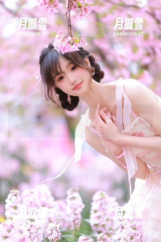 奇闻异事不断，赶紧跟随“免费吃瓜网”的吃瓜线路走起来！