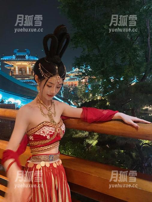 吃瓜网站 吃瓜网站爆料:军训舞蹈遇上酒吧K歌,安卓用户不怕尴尬的绝妙时刻!