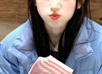 吃瓜群众网cgfun导航：真不想说，有些瓜太甜，但也难以割舍。