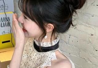 婷婷走过来让我观看黑料女神攻略，结果我却只看到精神小伙！