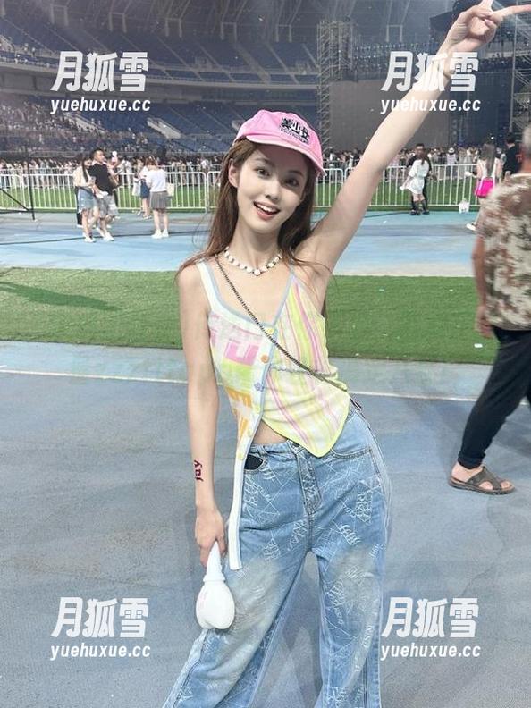 传送门在你手心，黑料正能量zzztttapp帮你轻松搞定八卦！