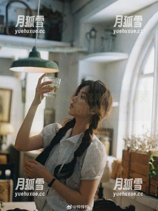 ios上的黑料爆料网：每天都等着新瓜，嘴巴几乎要脱臼了！