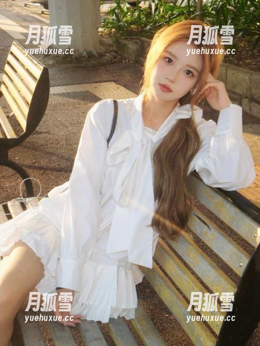 黑瓜吃料 黑瓜吃料app:每天一勺八卦,吃瓜不止步!